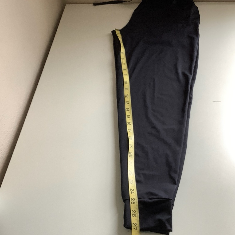 Under Armour Women’s Jogger Pants Size XS - Picture 6 of 7